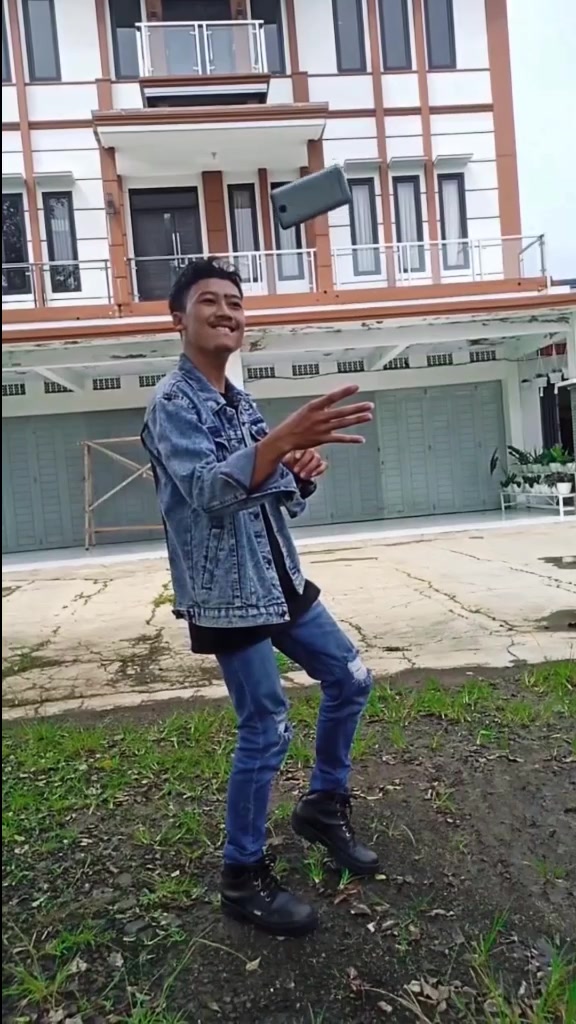 @Jujun Angello