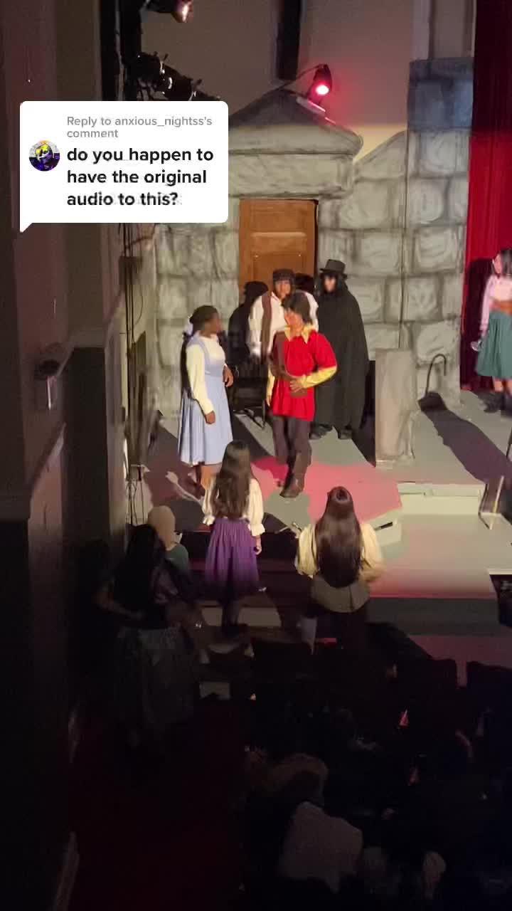 @🎭