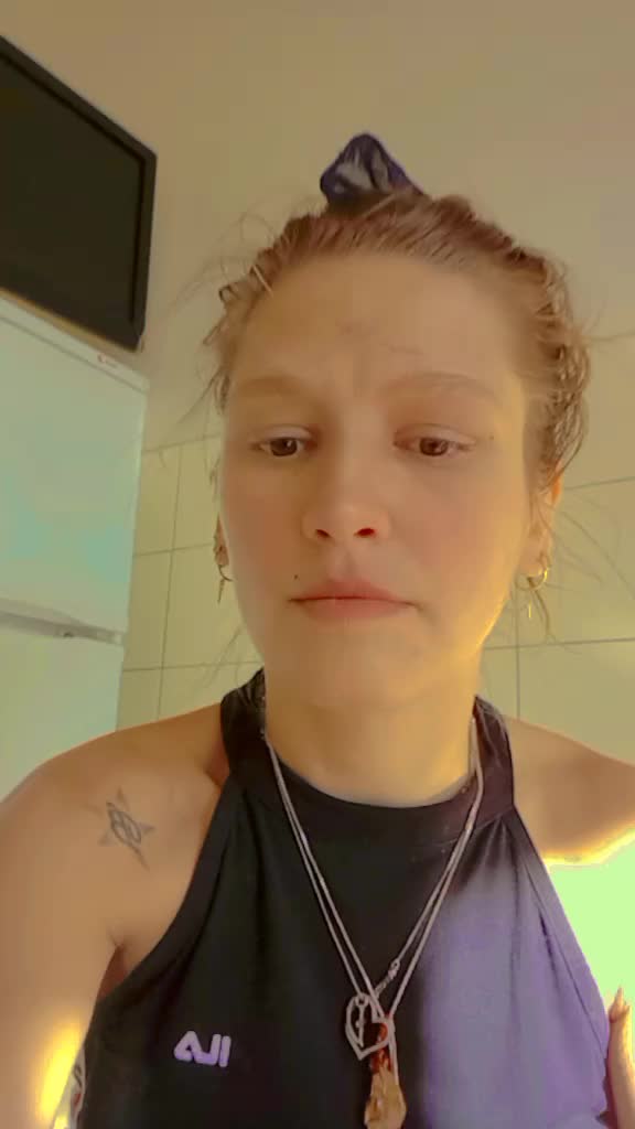@Luciana Hatija لوتشيانا كارا