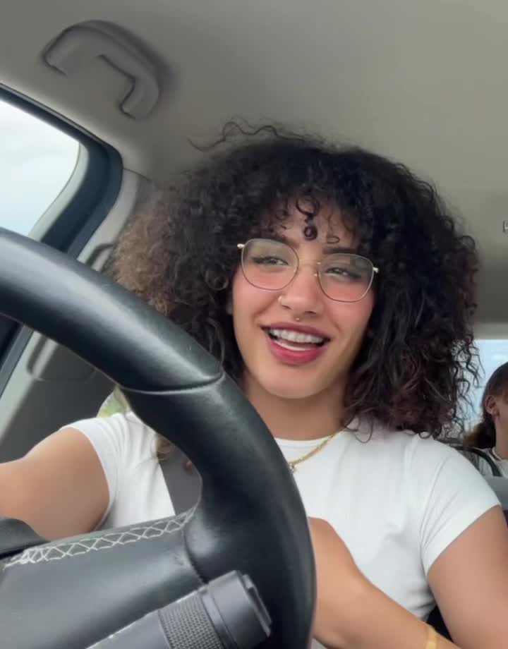 @Bebe