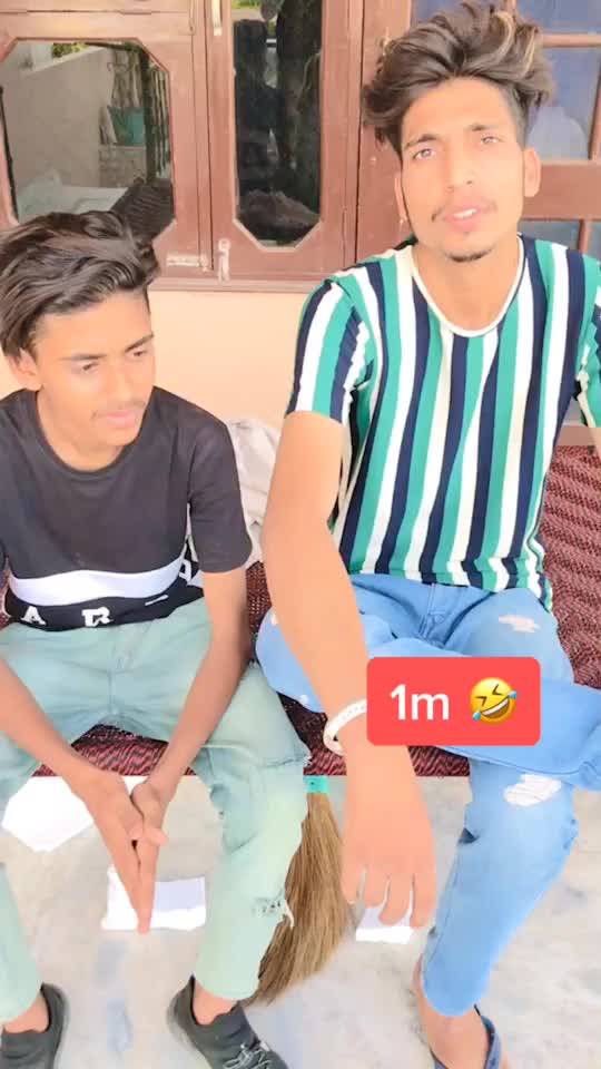 @user25224693082