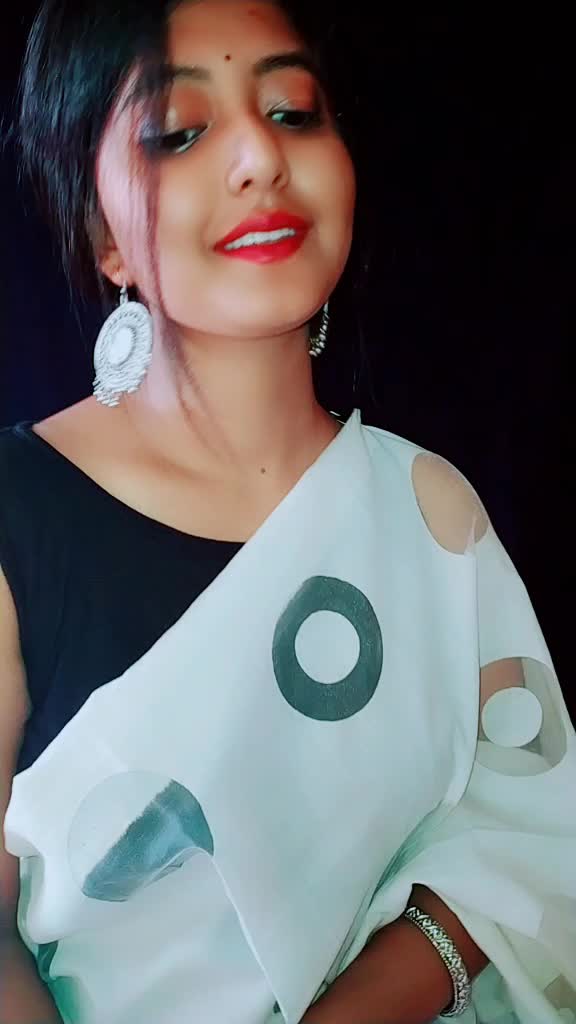 @❣️Eshita Sarkar❣️