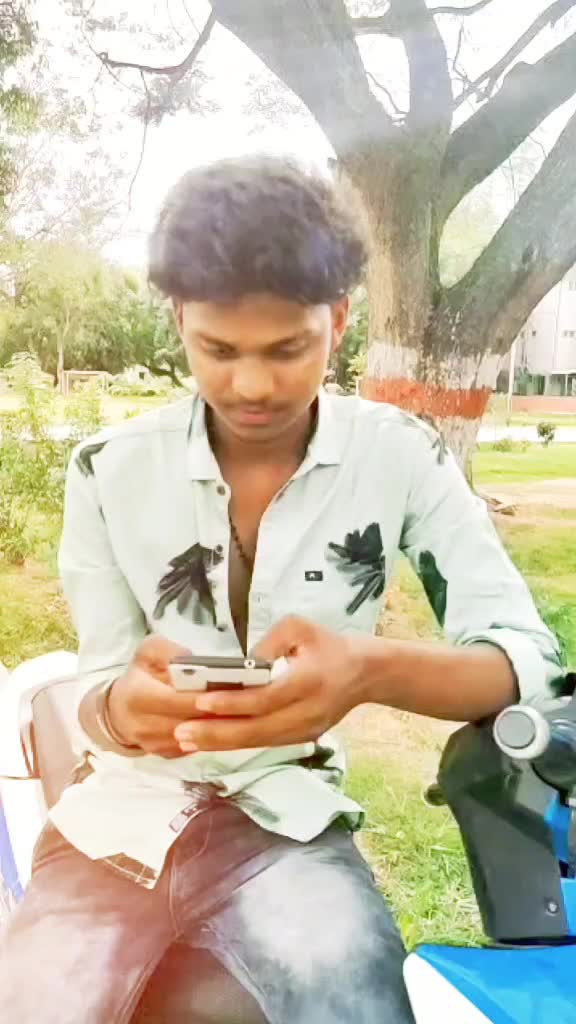 @_s_m_î_l_é_😆_B_ø_y_