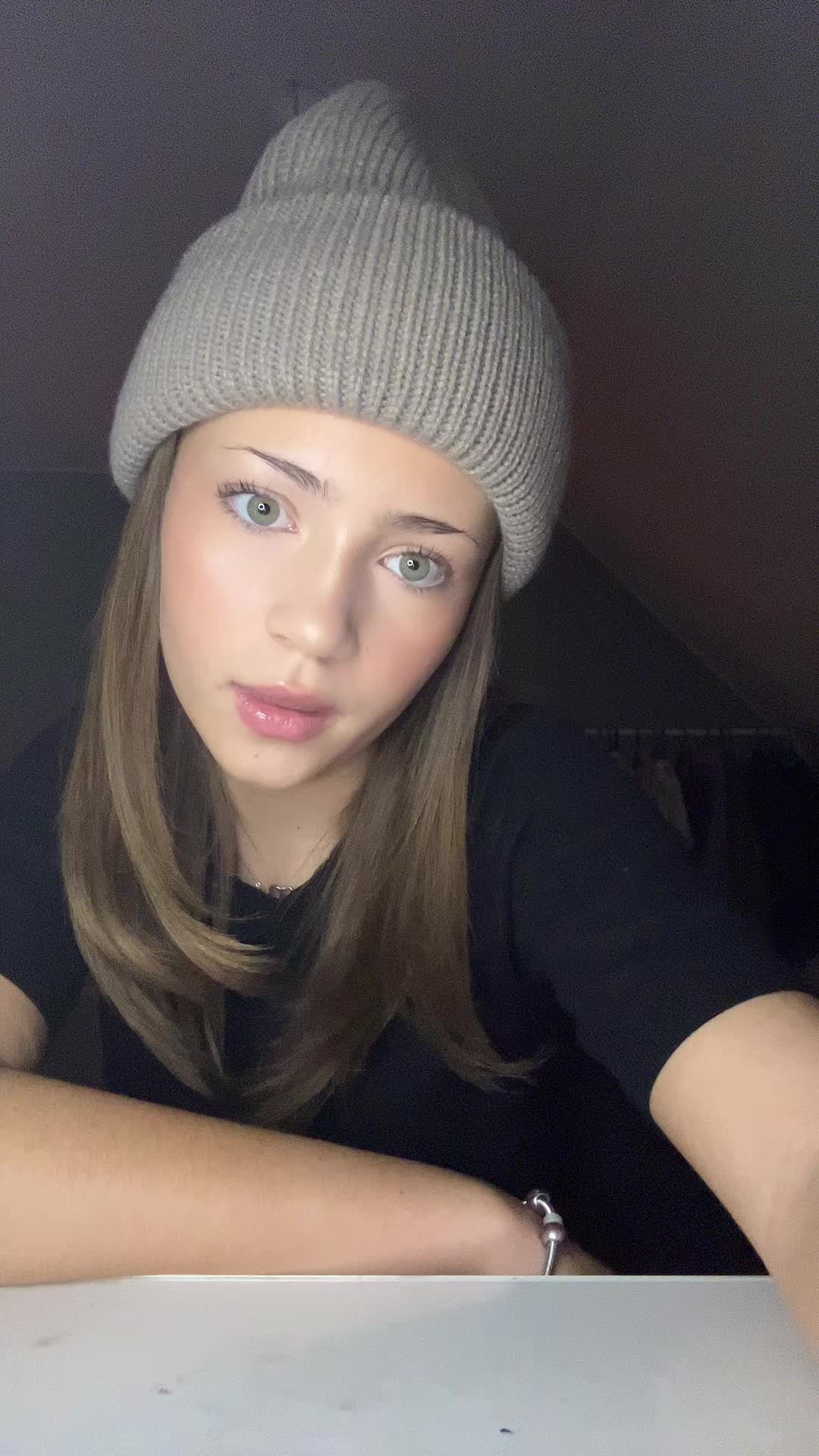 @(Ellen)
