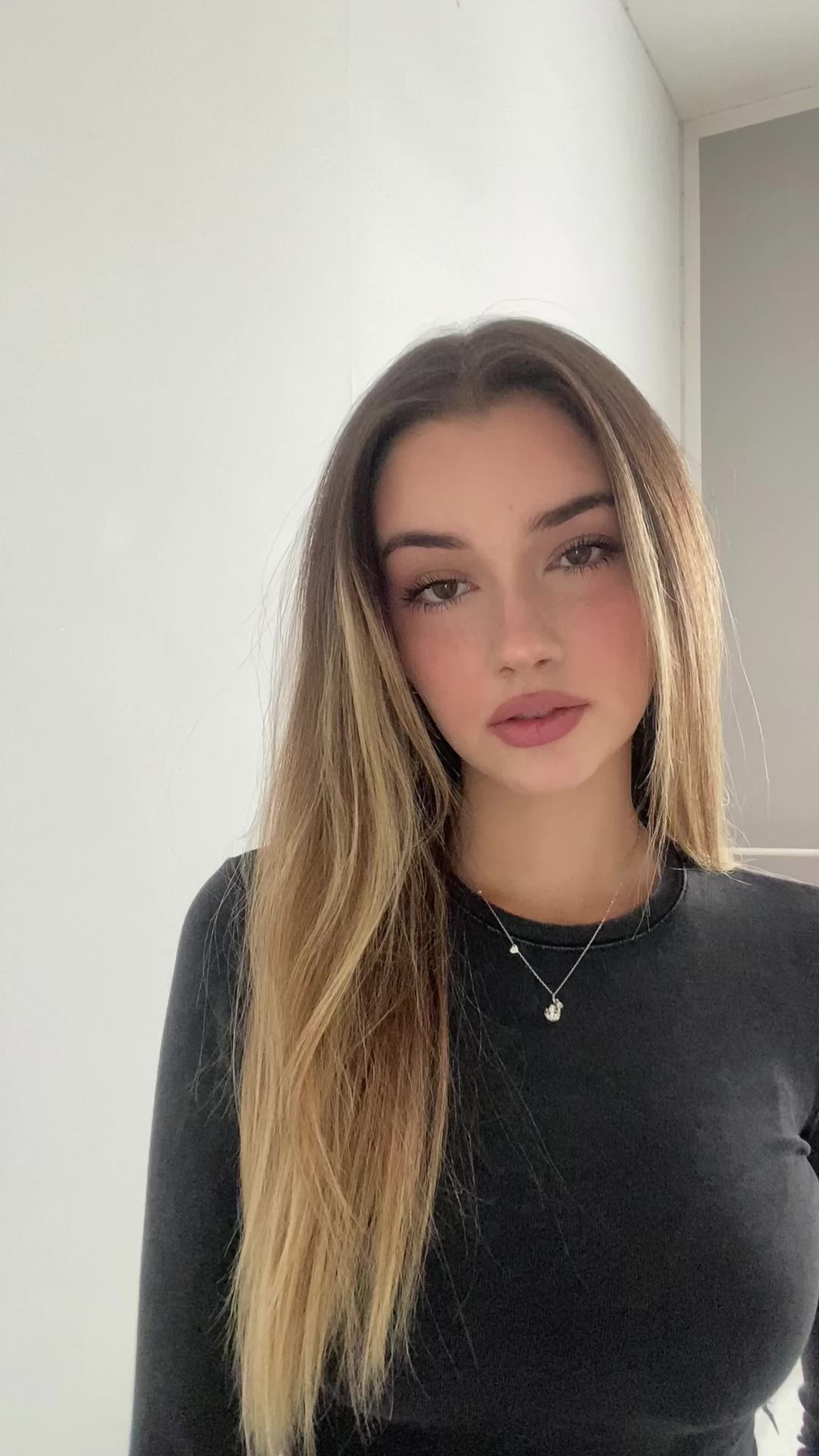 @Sophia⭐️💫