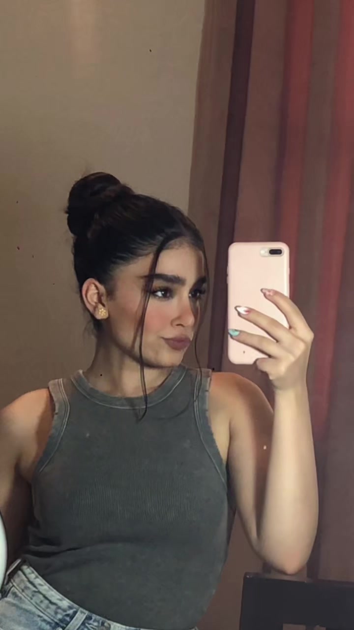 @Heliashayann