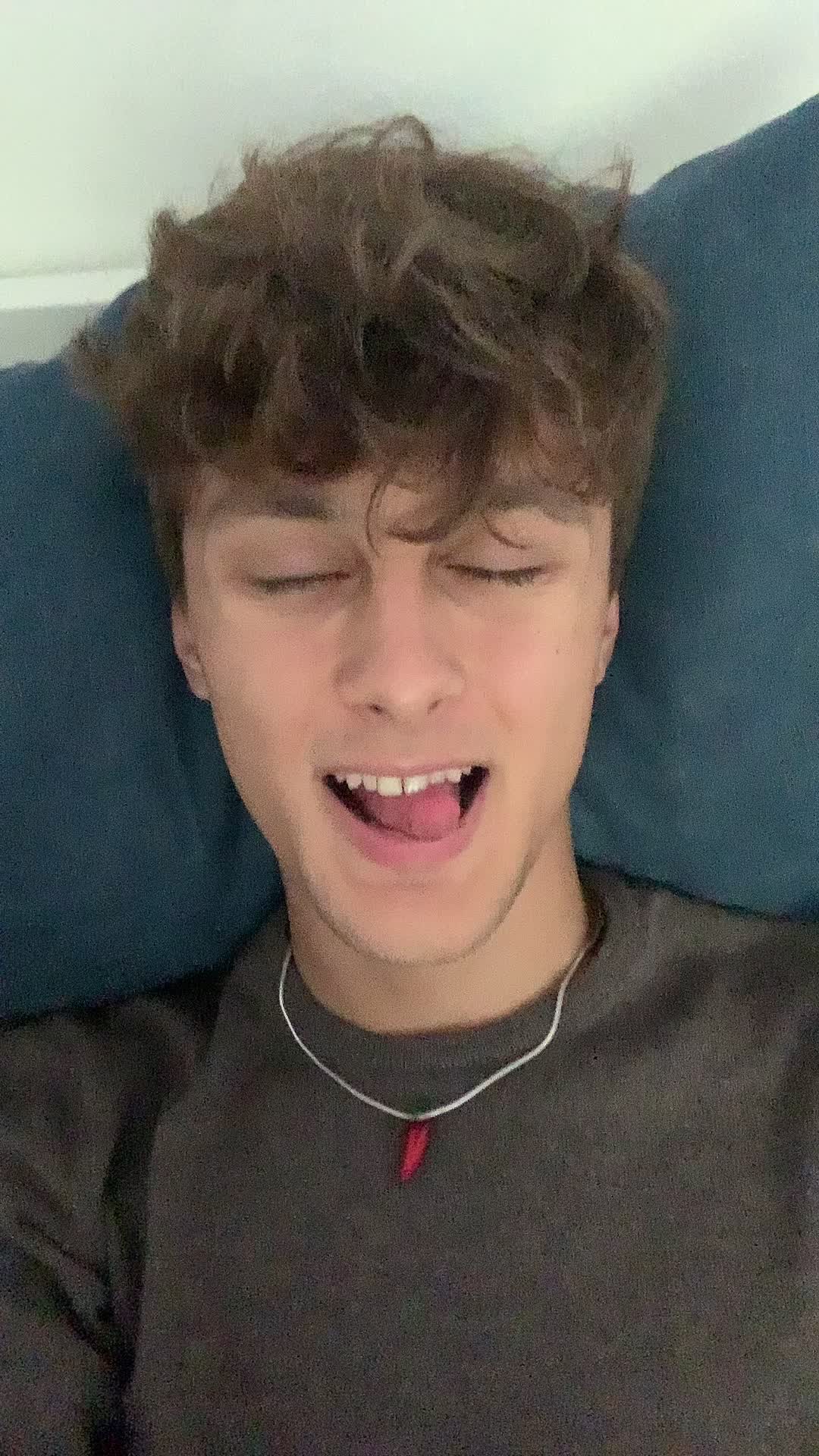 @Bozzediuncornuto2