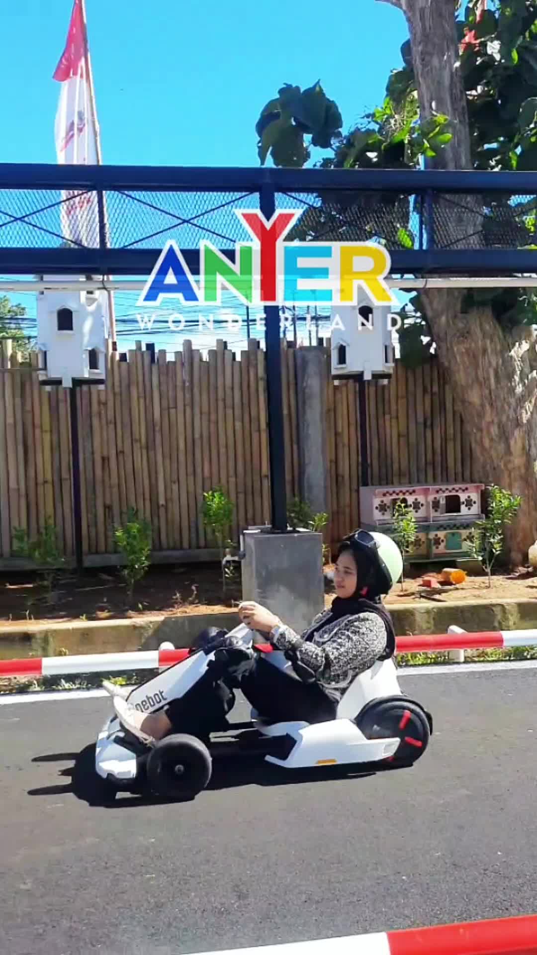 @Hana