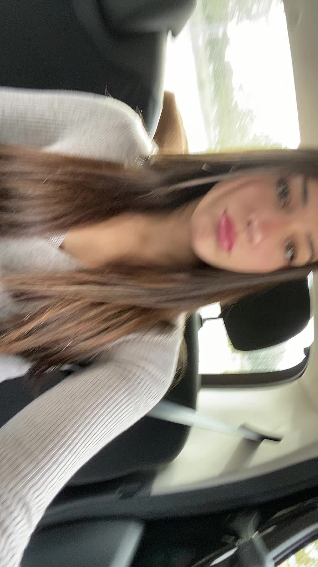 @avrileta