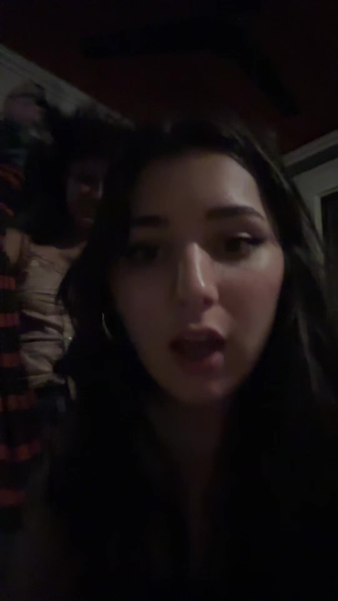 @😼🥸