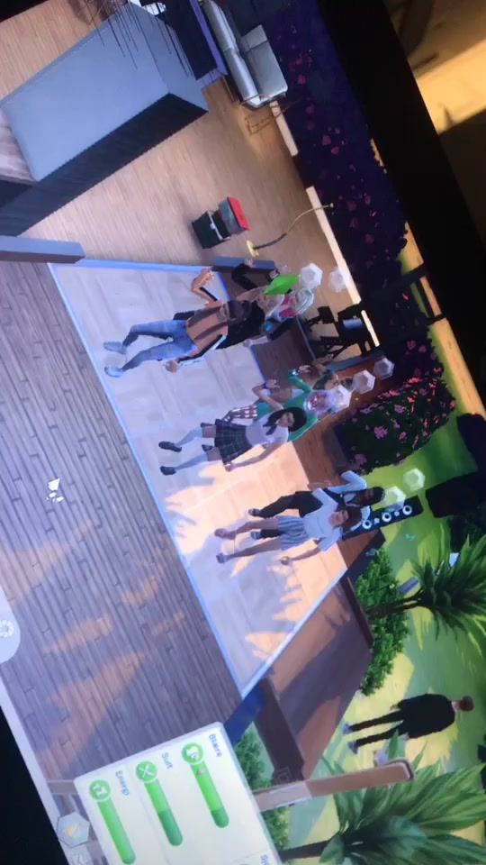 @Sims 4