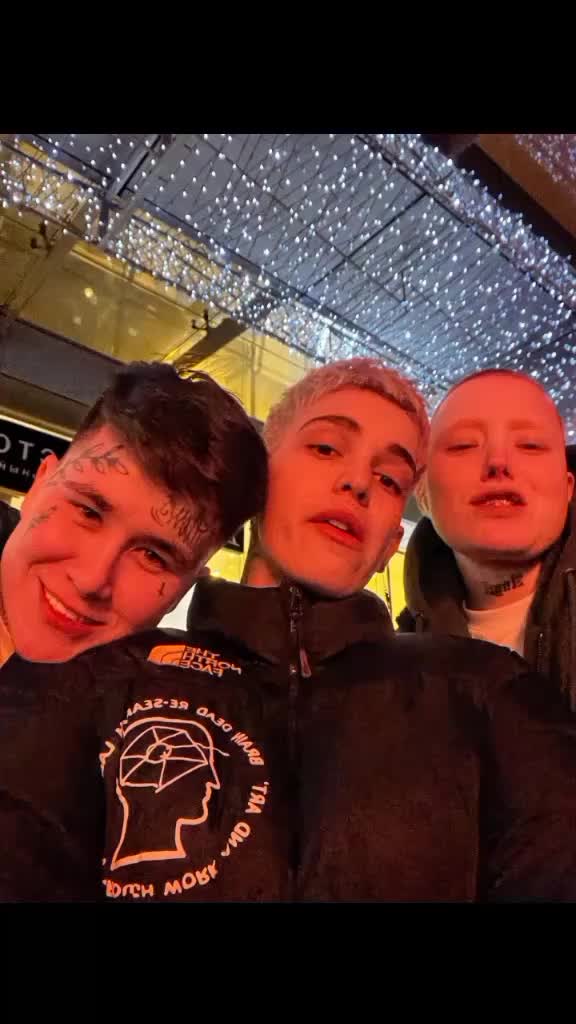 @🅱️икSел⁶⁹💢