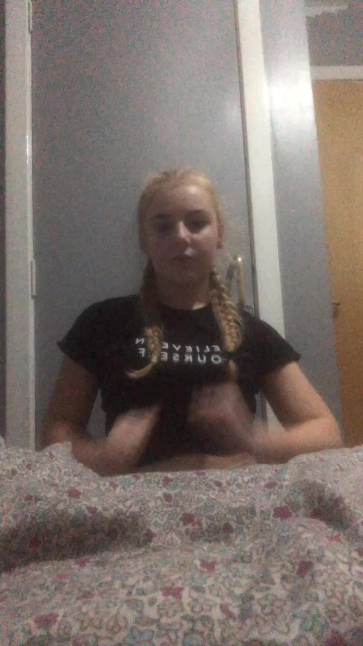 @xxellieburnsxx