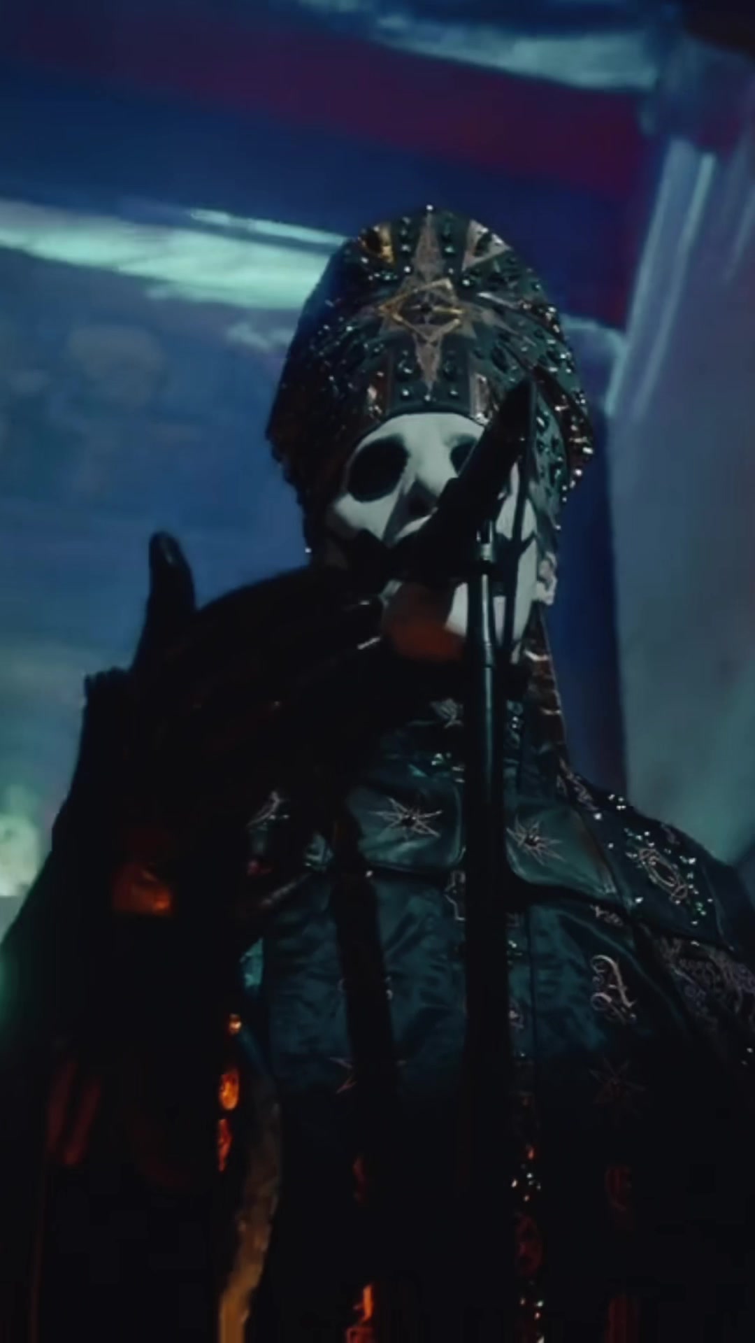 @𝖈𝖍𝖆𝖗𝖑𝖔𝖙𝖙𝖊 🖤