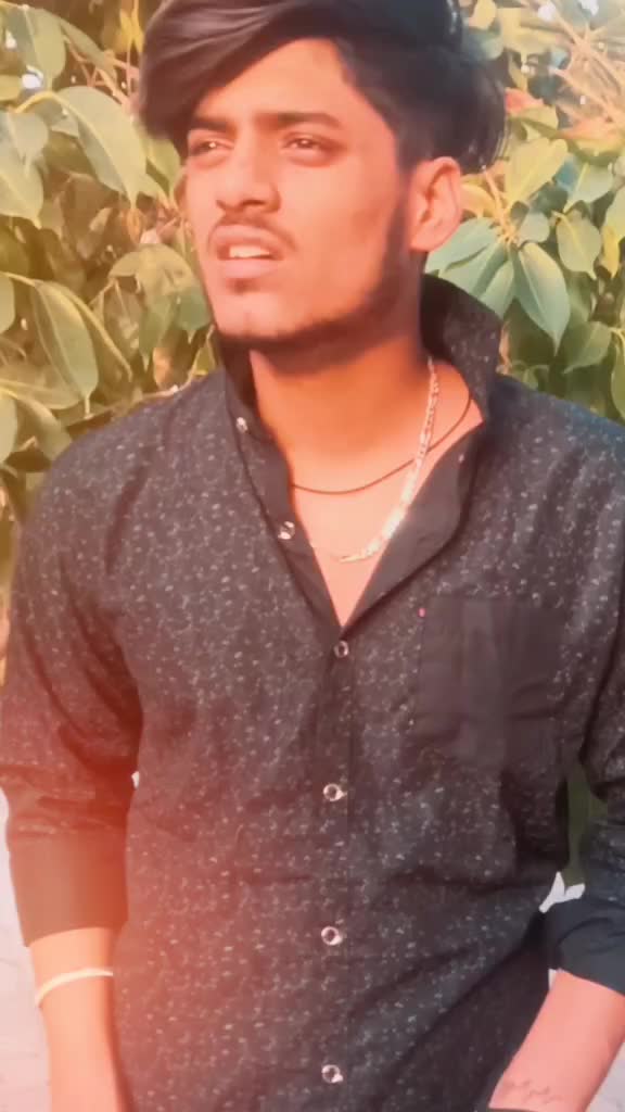 @(Mukesh_Oganiya🌈✨)