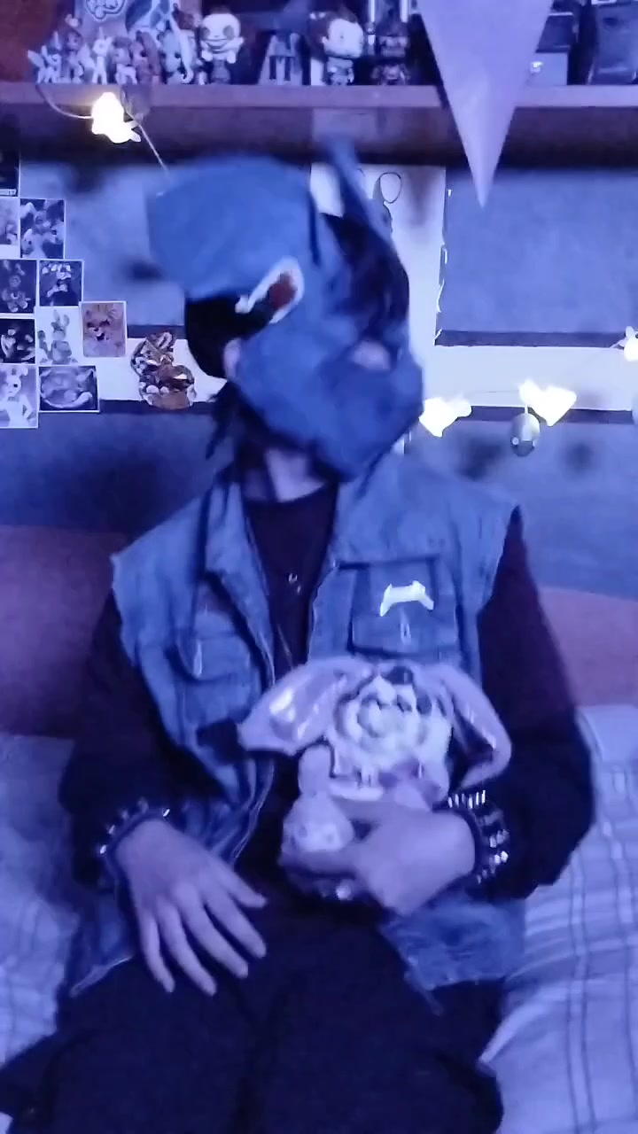 @Glitching_Hare (William_cos)