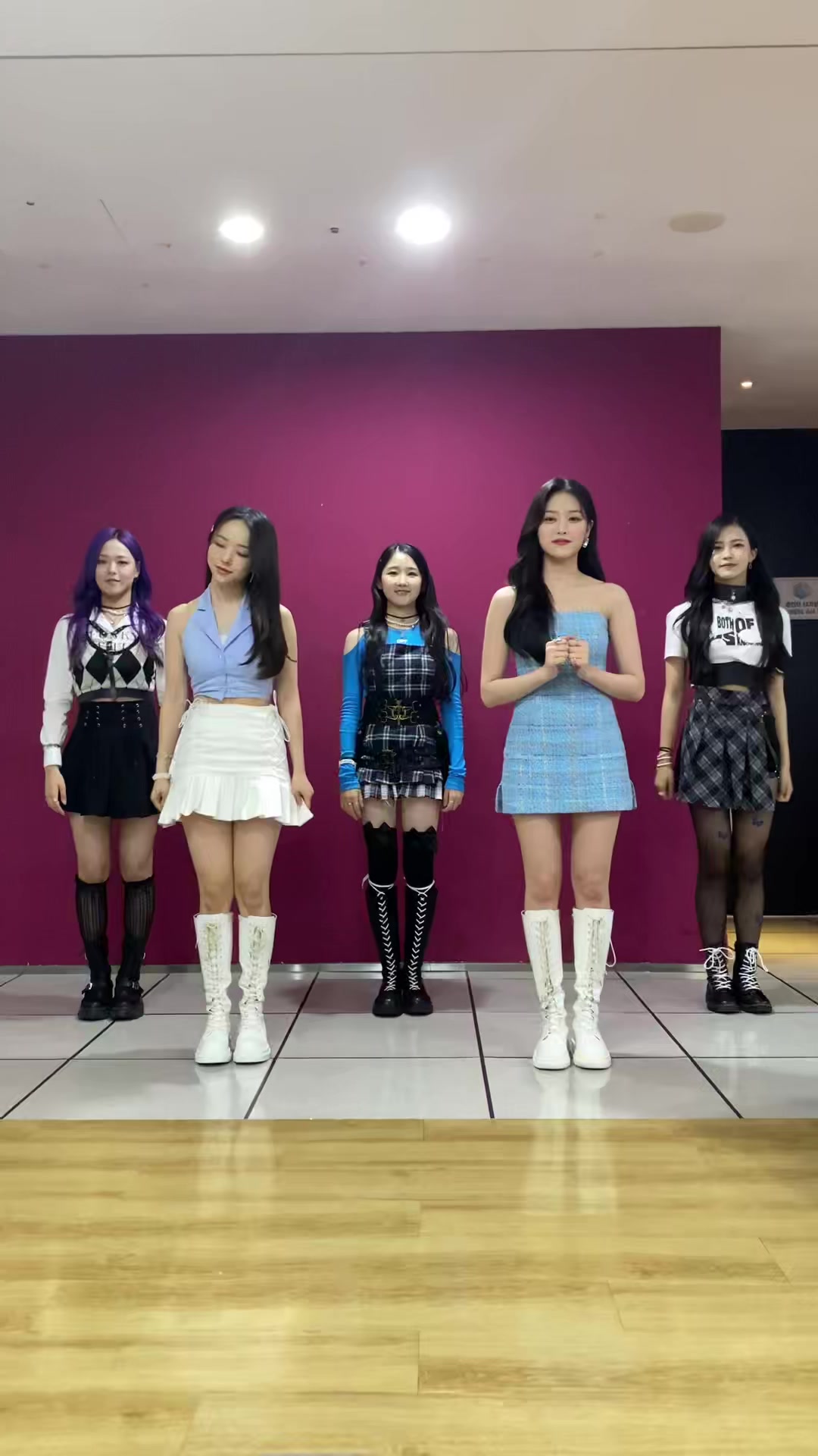 @loonatheworld