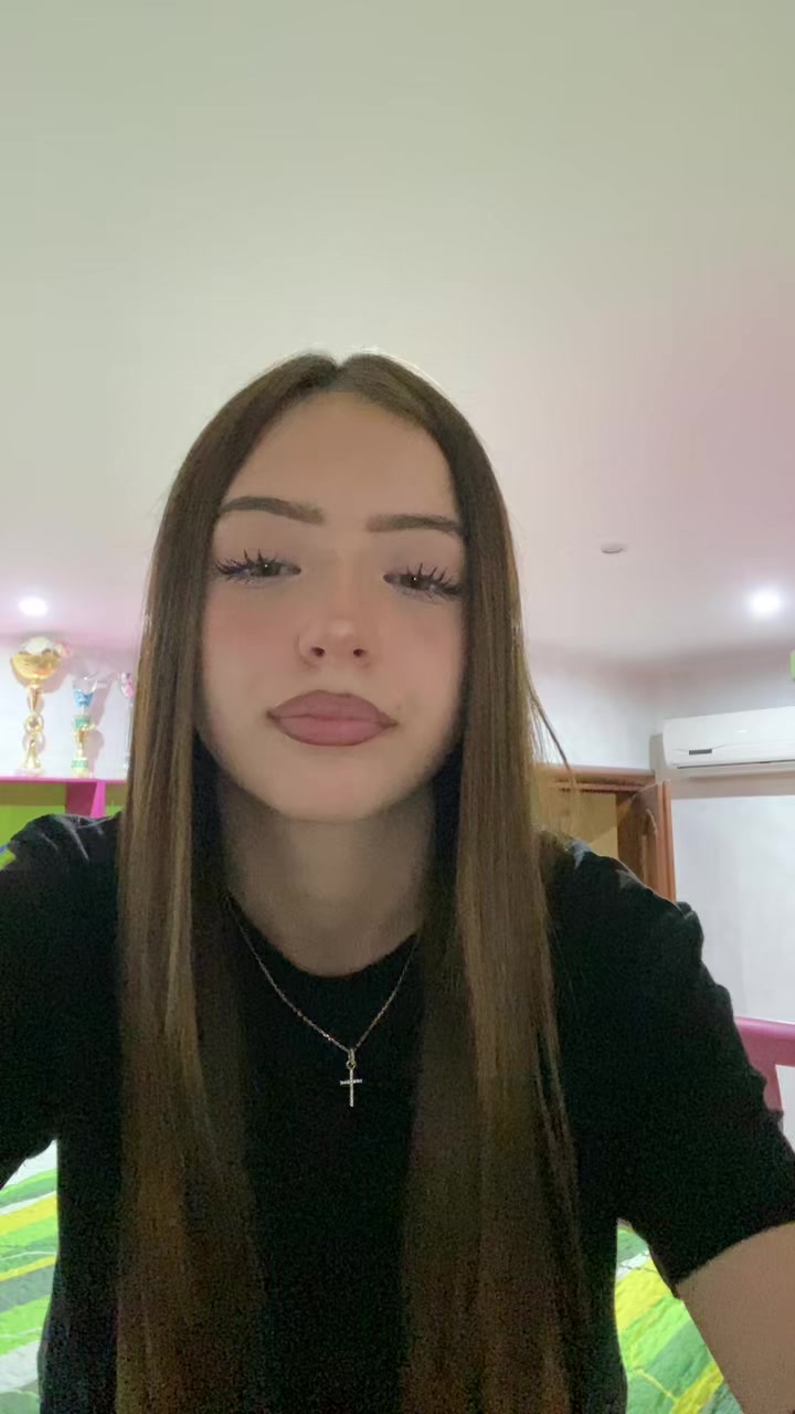 @auroralipari