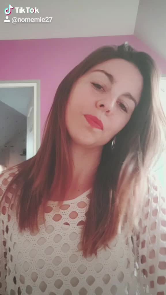 @No&eacute;mie