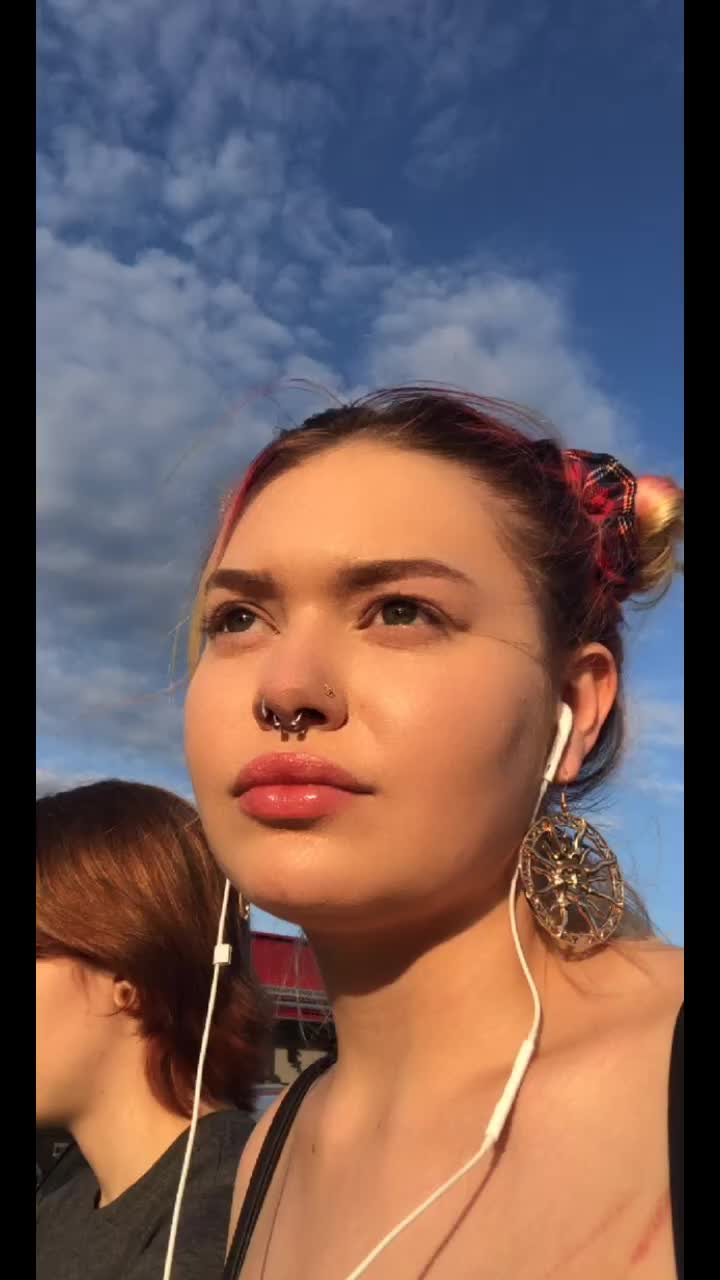 @Ximene