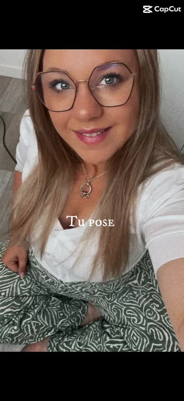 @Curvy_Laurine