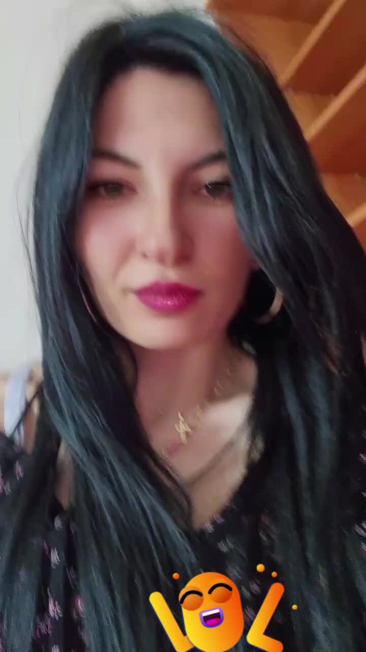 @👑Gyulia,cosmy