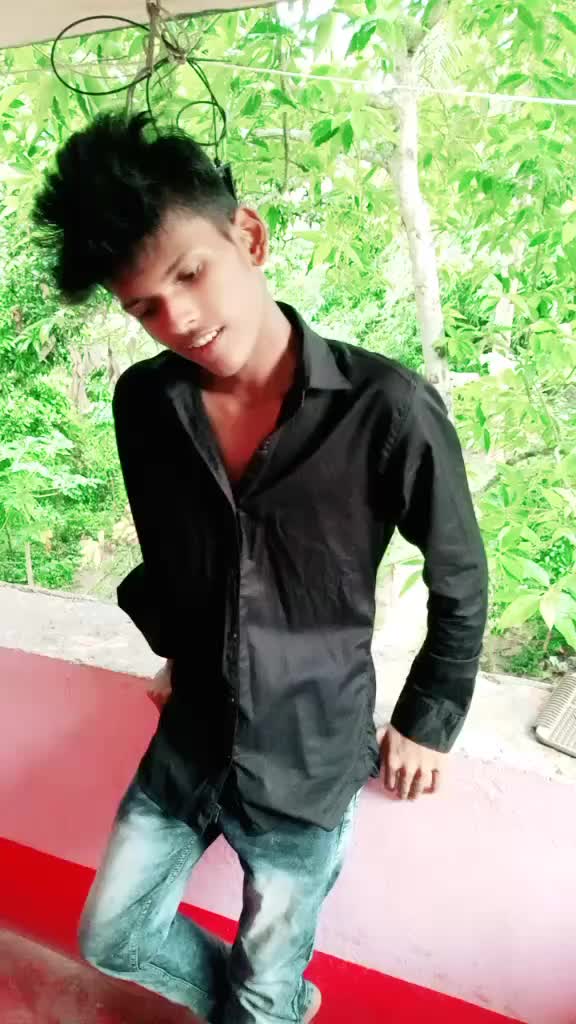 @Nêw🔥TrêñdY_GüY🔥
