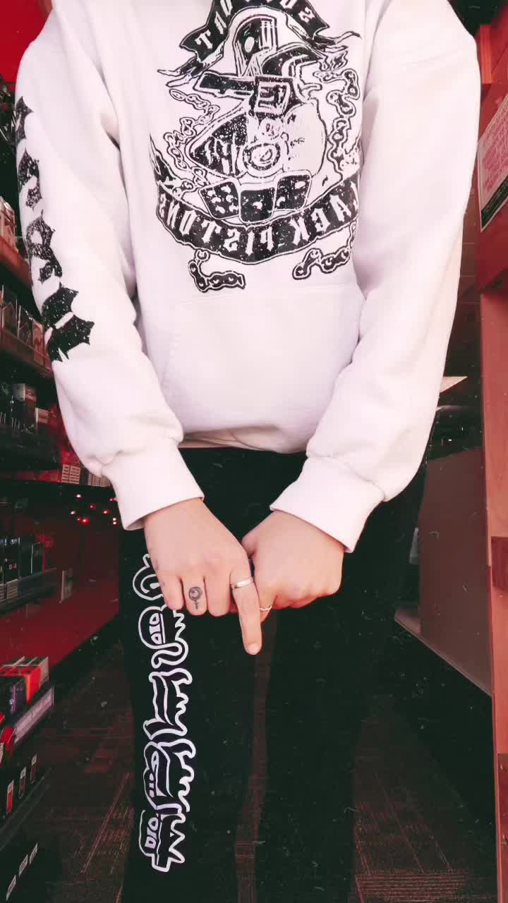 @red.moonchild.0