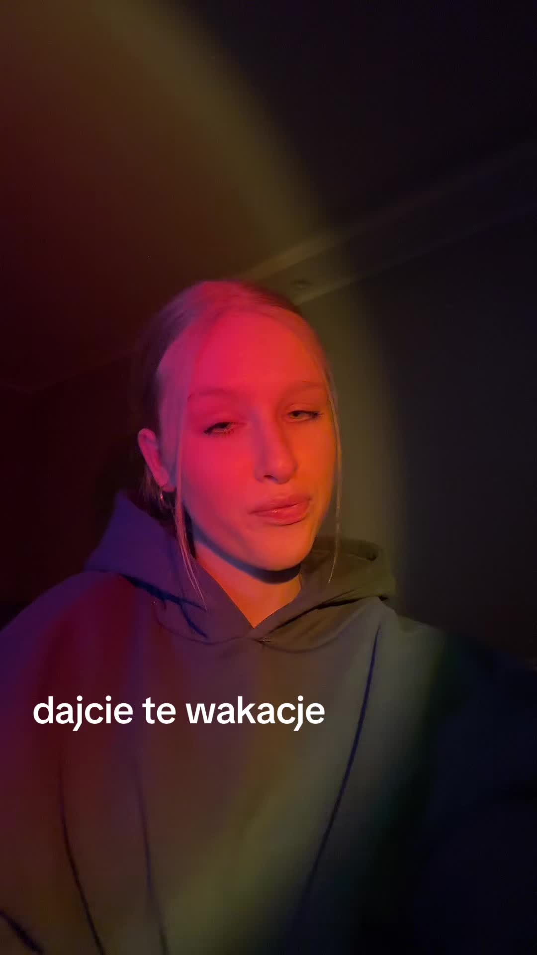 @hania