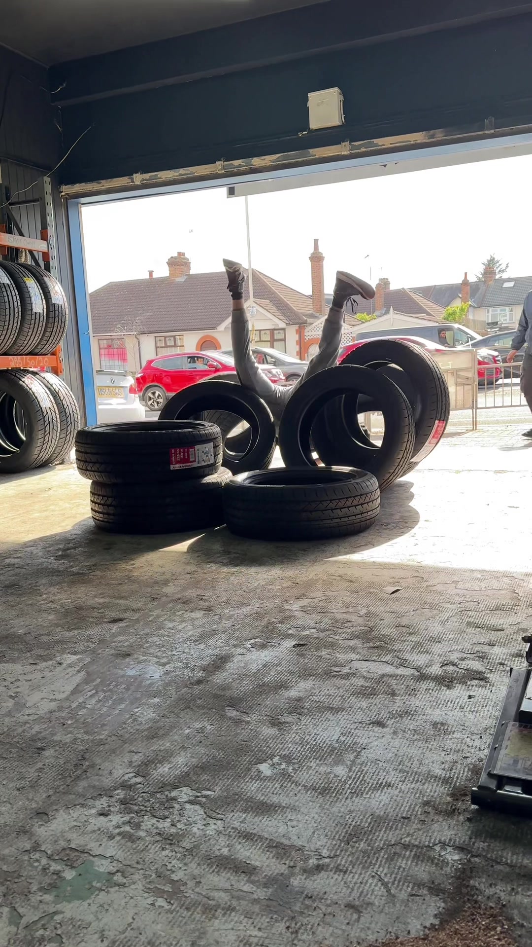 @Ayaz_Tyres