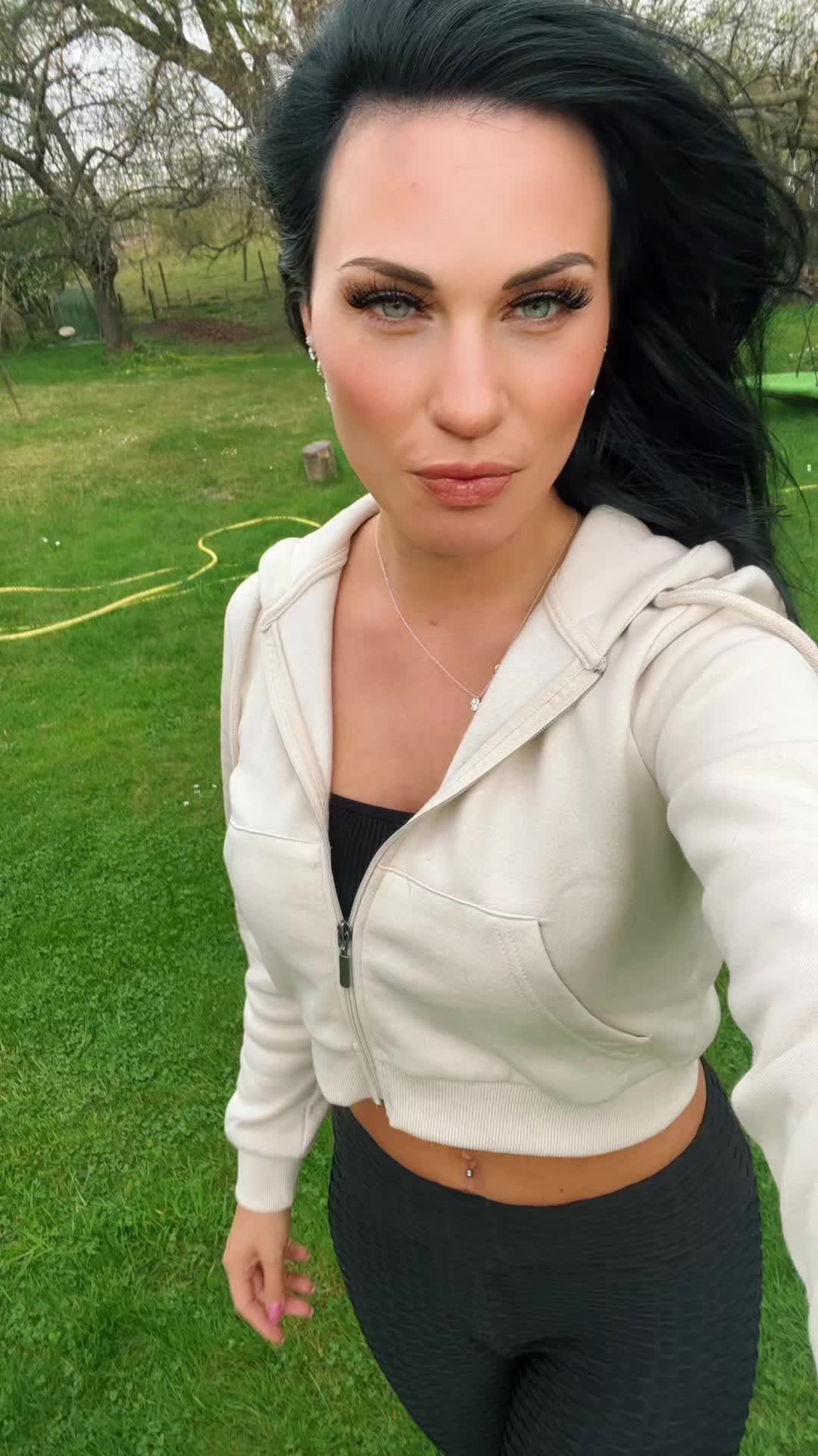 @_Miri_🦅🇩🇪