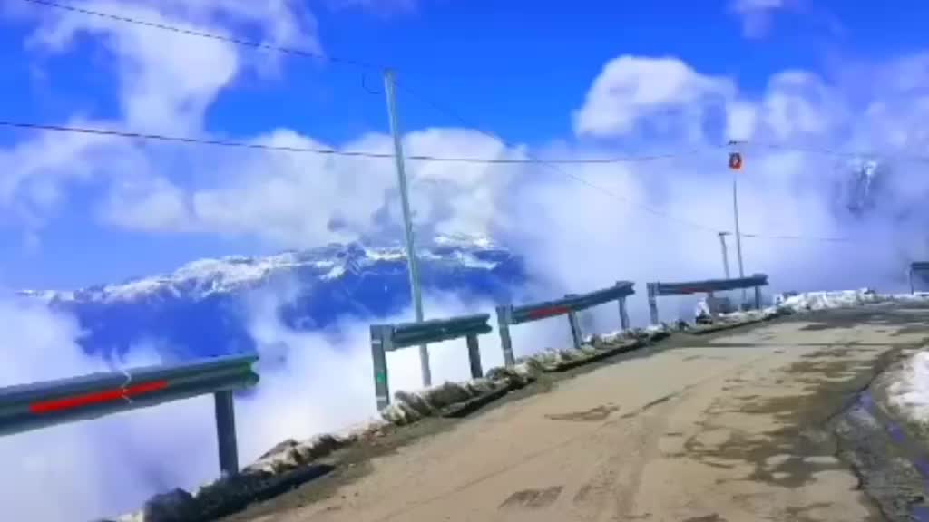 @Unique Pahadi