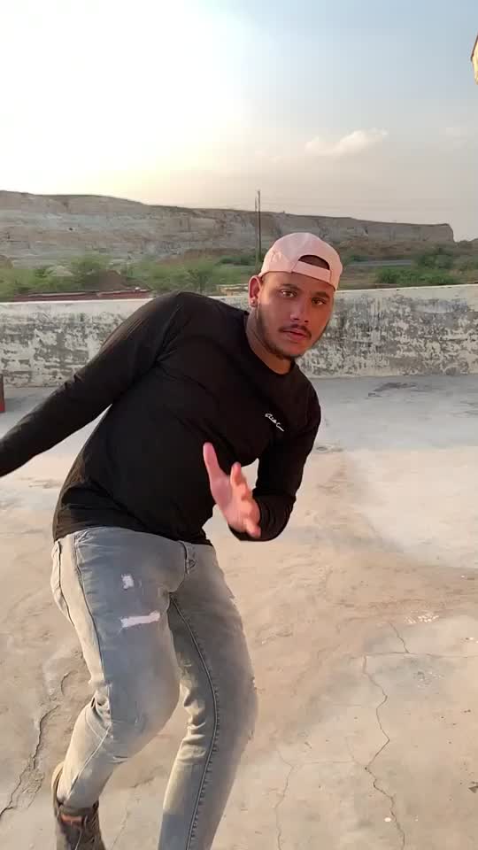 @Dharmesh king👑