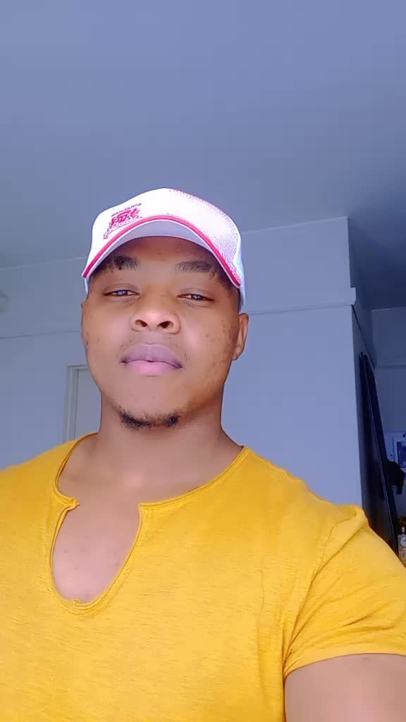 @Sphesh_17_Thusi