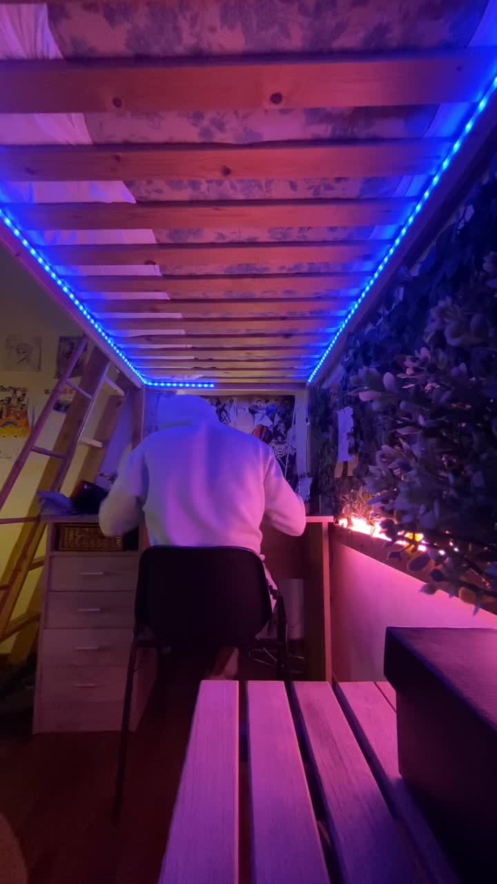 @CARI.TV