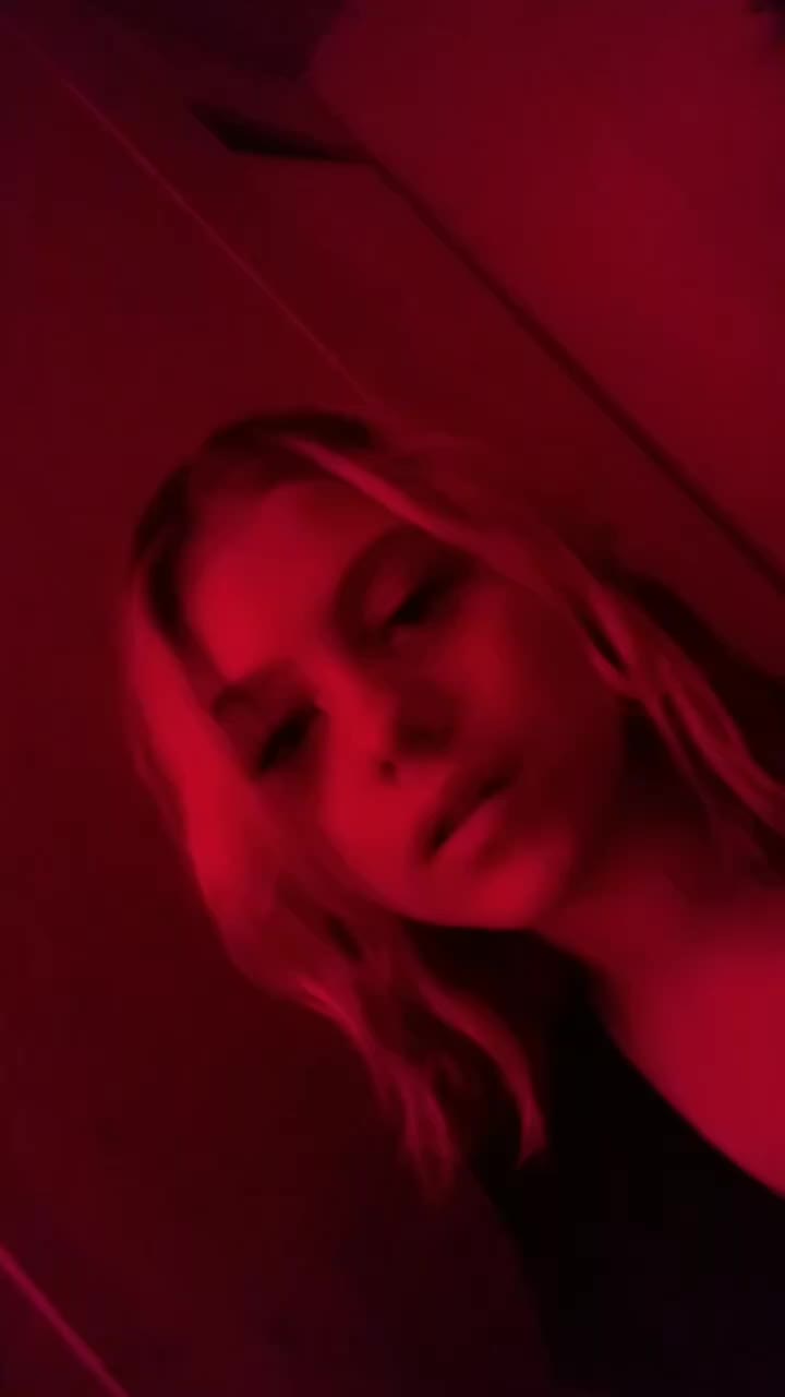 @<3