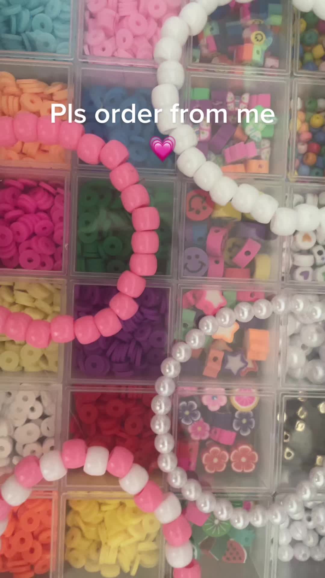 @naexbraceletz