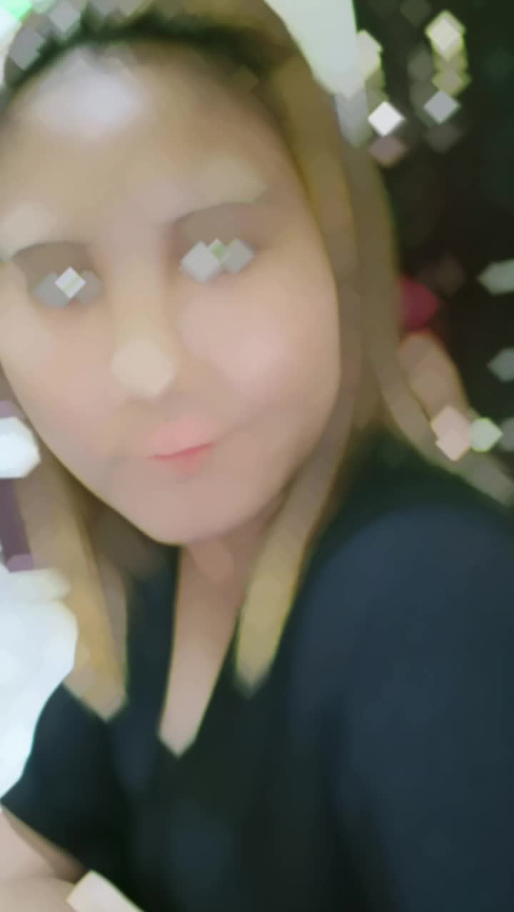 @Qeena