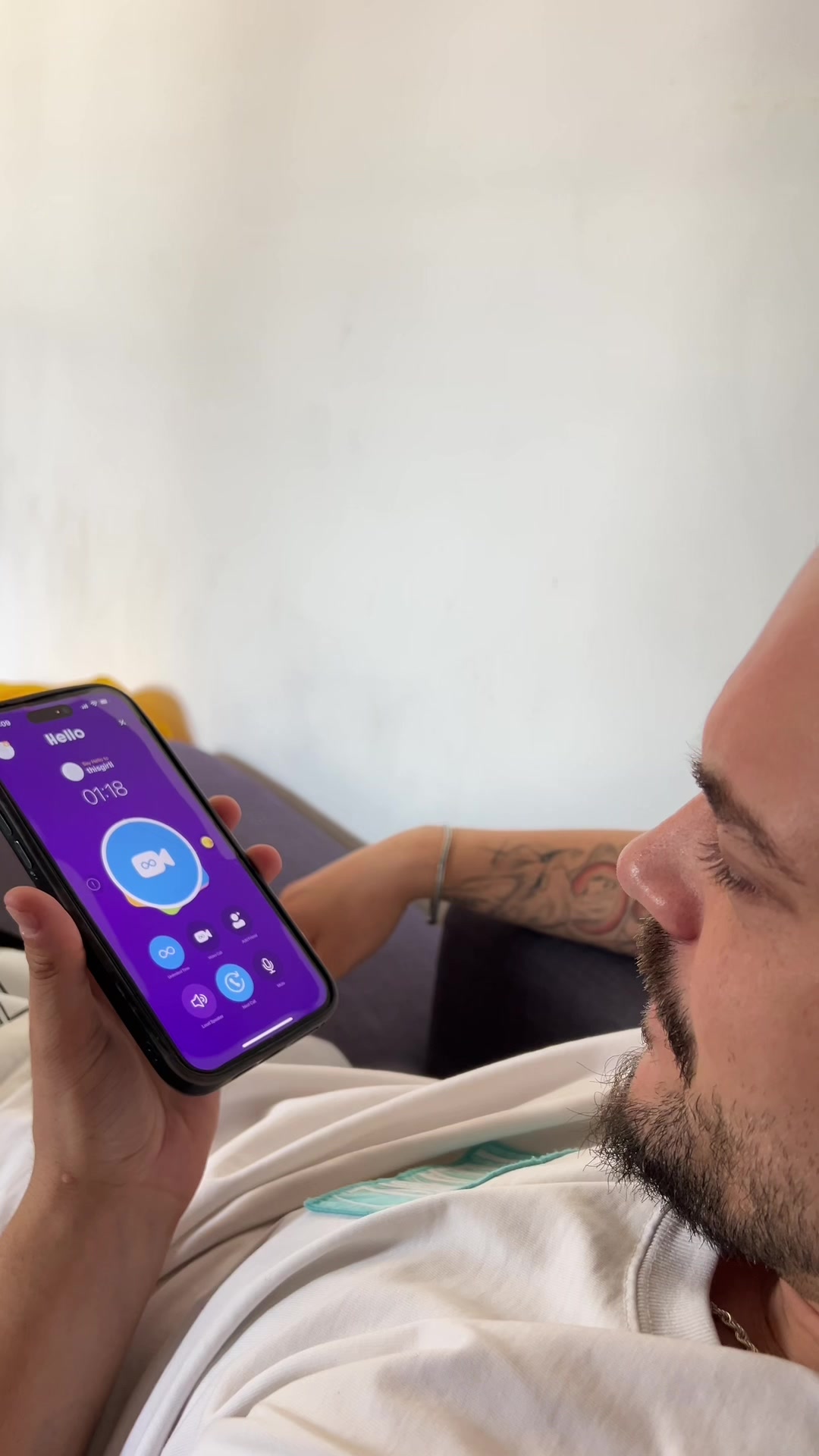 @Hello - Talk.Chat.Meet