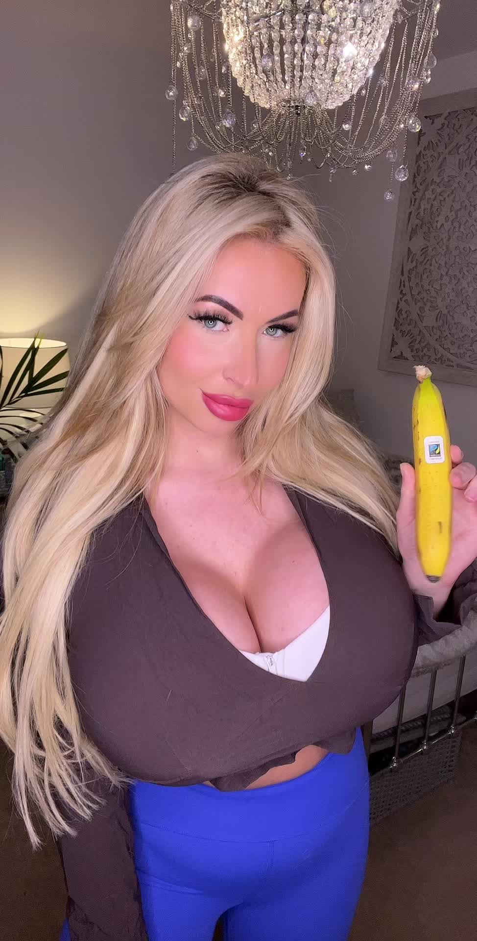 @Maddison Fox 🦊
