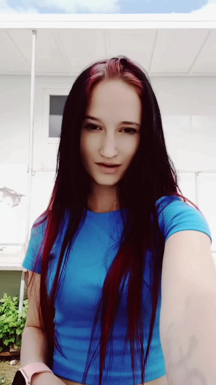 @KARINA