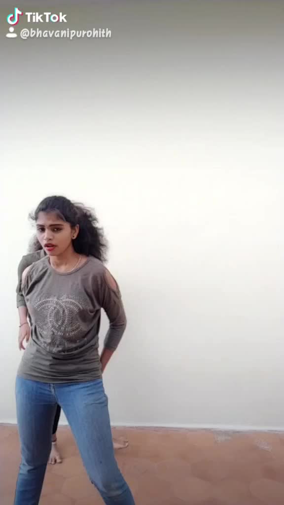 @Ra_ni👑