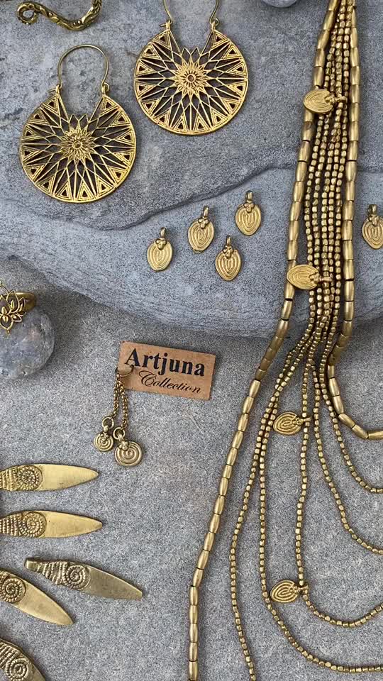 @Artjuna.collection