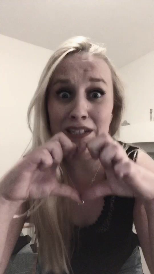 @Taschaa_
