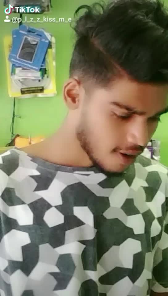 @p_l_z_z_kiss_m_e