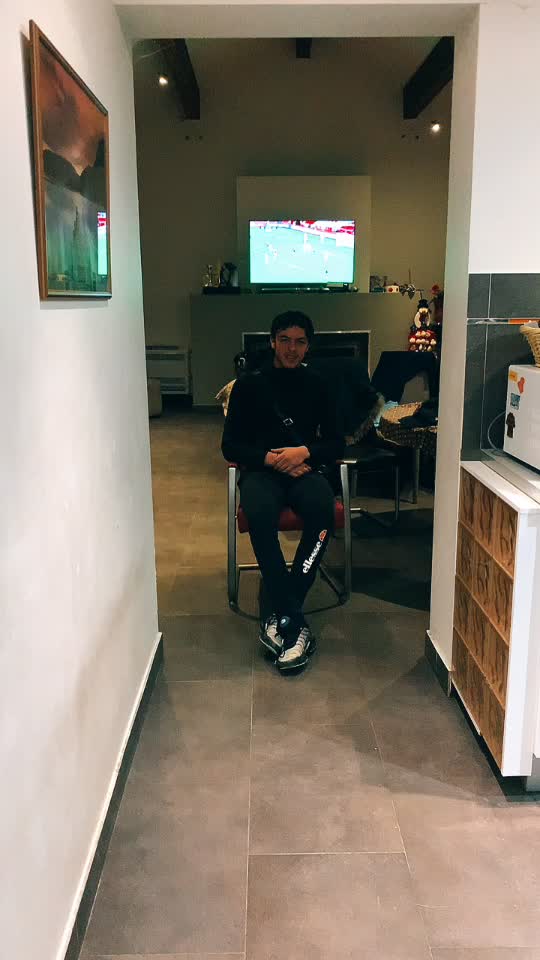 @Eva