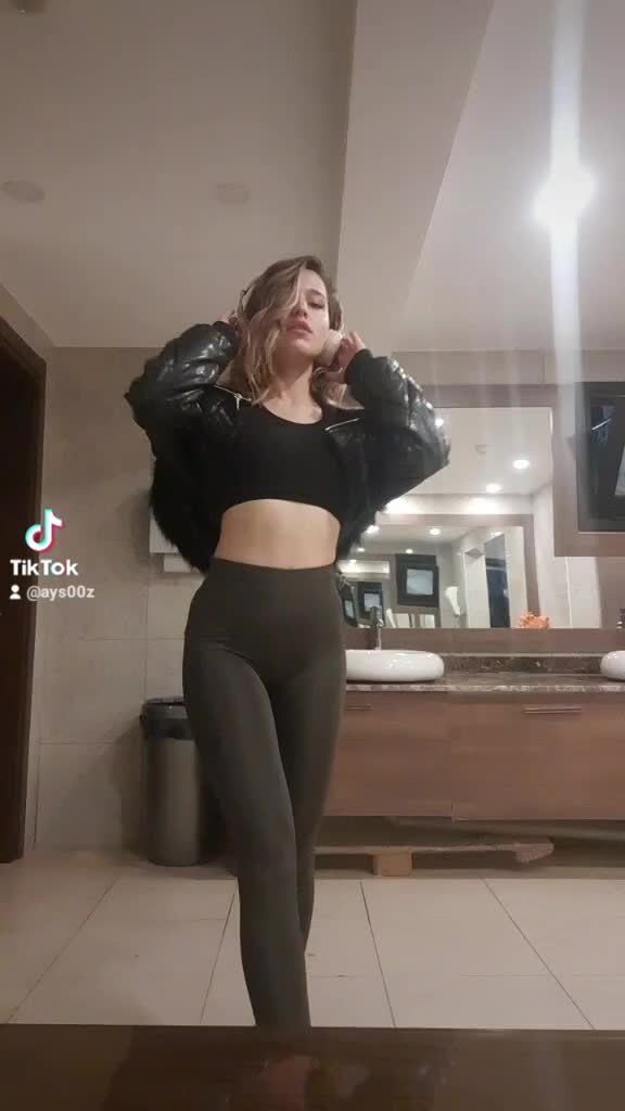 @aysuuuuu