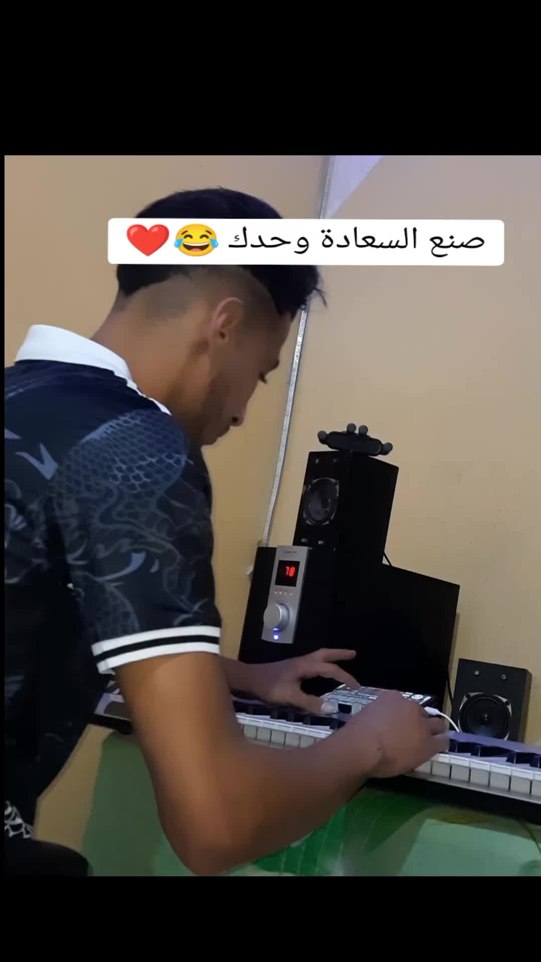 @L&auml; M&atilde;ŕt&iuml;&ntilde;&oslash; 🎹🏴&zwj;☠️