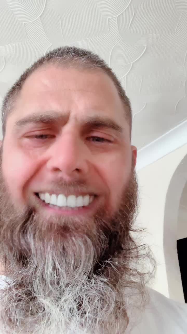 @Lee the Bearded Buil