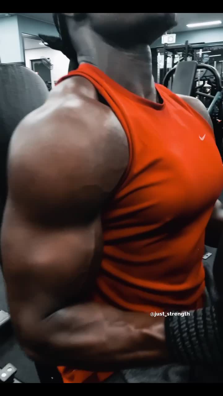 @Robby Gambino35